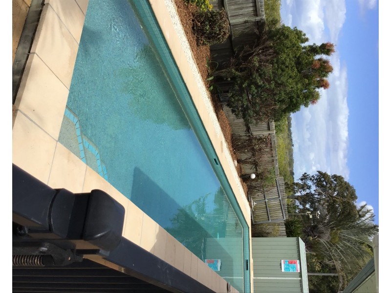 2 Foreshore Drive, Urangan QLD 4655