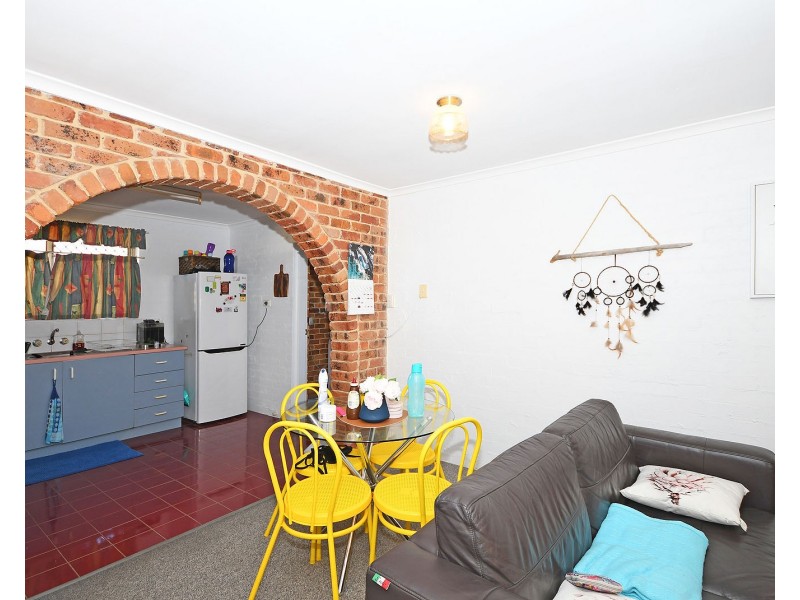 1/21 Honiton Street, Torquay QLD 4655