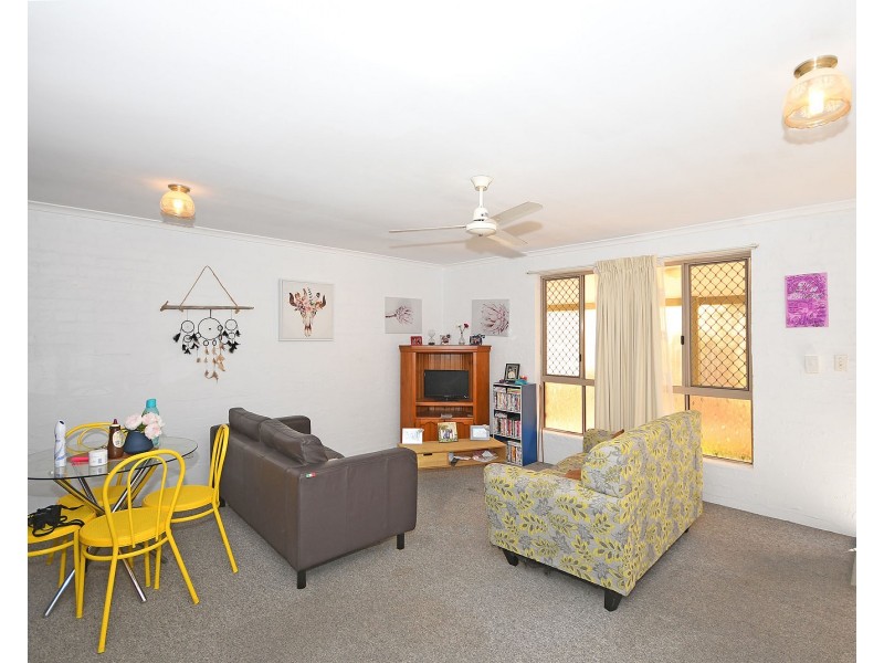 1/21 Honiton Street, Torquay QLD 4655