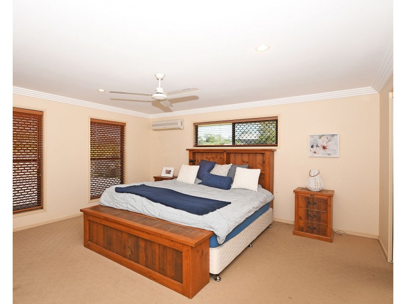 9 Sunline Court, Urangan QLD 4655