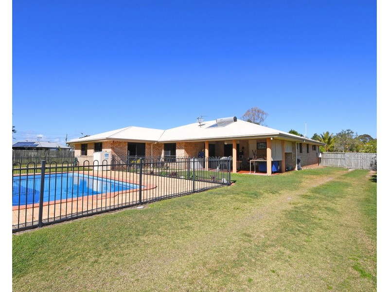 9 Sunline Court, Urangan QLD 4655