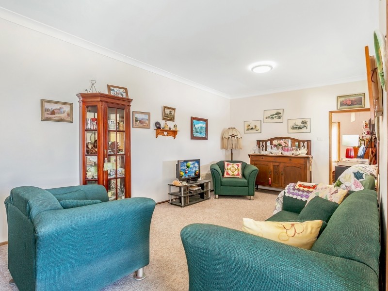 5 Cliff Parade, Thirroul NSW 2515
