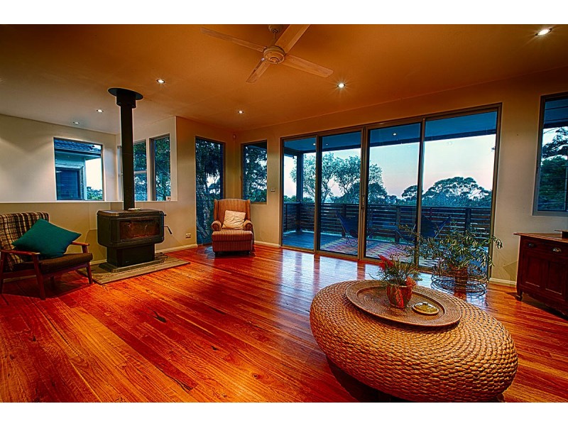 44 Buttenshaw Drive, Coledale NSW 2515