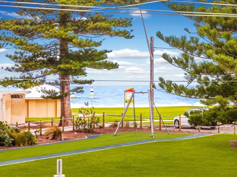 1/1-3 Bath Street, Thirroul NSW 2515