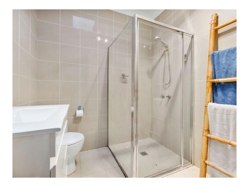 2/25 Redman Avenue, Thirroul NSW 2515