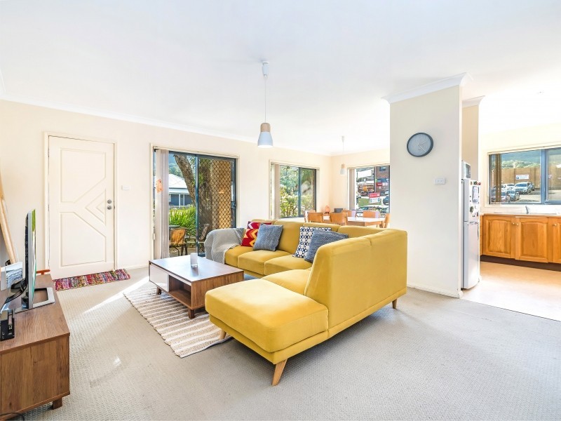 1 McCauley Street, Thirroul NSW 2515