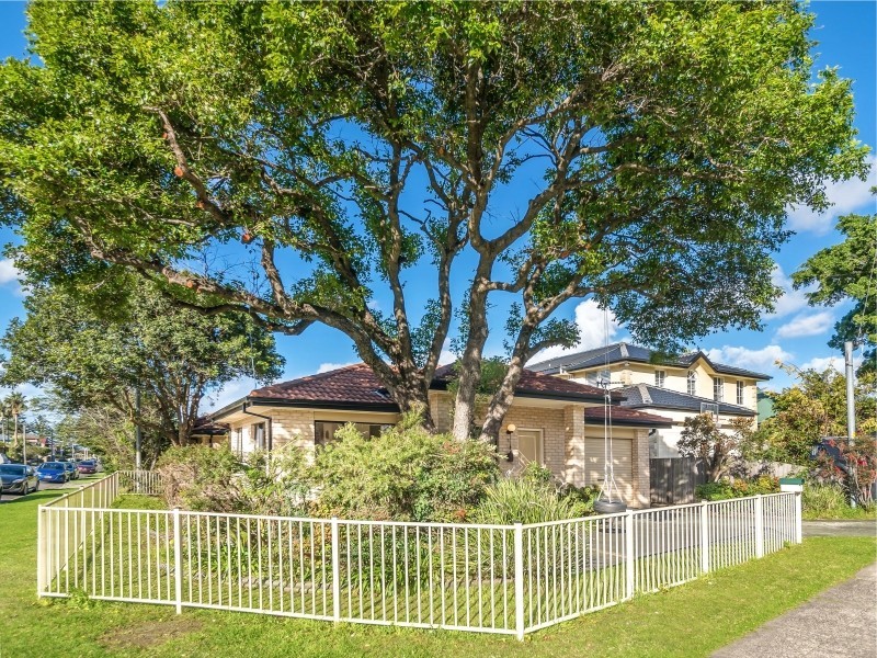 1 McCauley Street, Thirroul NSW 2515