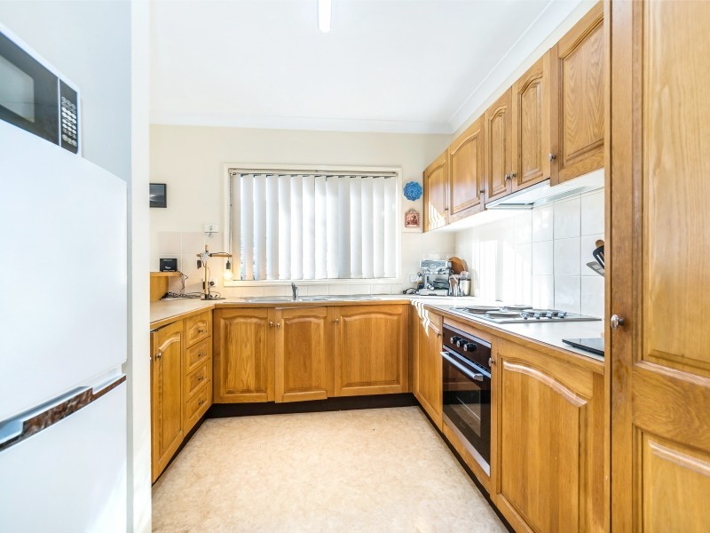 1 McCauley Street, Thirroul NSW 2515