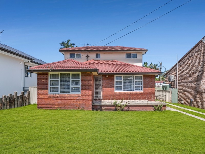 9 Range Place, Bulli NSW 2516