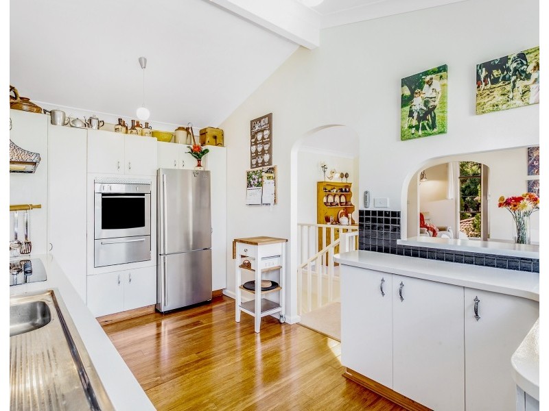 19 Buttenshaw Drive, Coledale NSW 2515
