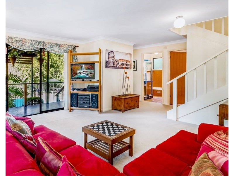 19 Buttenshaw Drive, Coledale NSW 2515