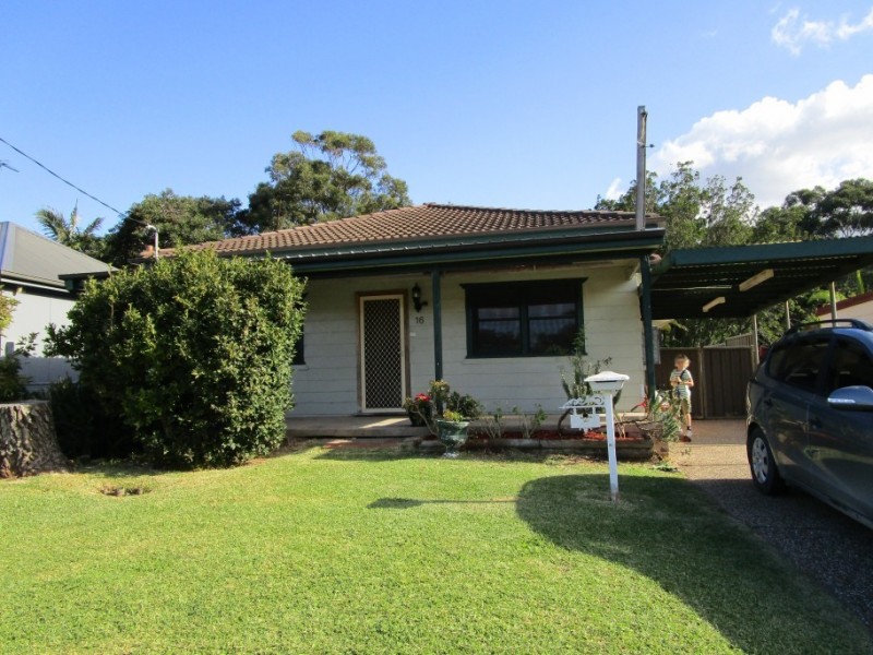 16 Cohcrane Road, Thirroul NSW 2515