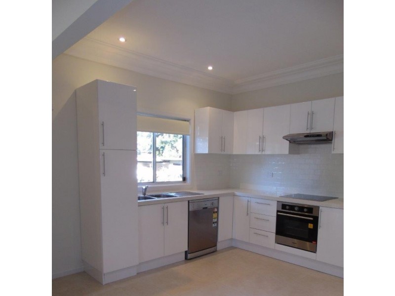 21B Owen Street, Bulli NSW 2516