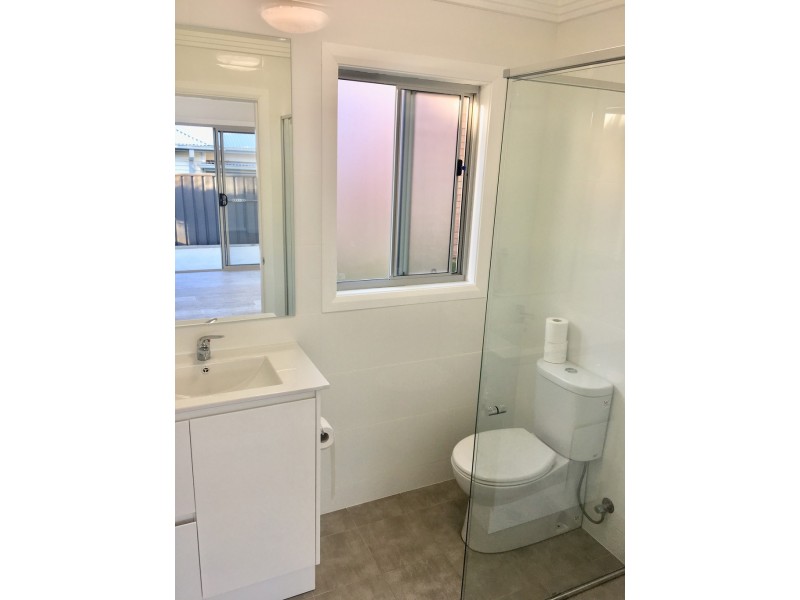 21B Owen Street, Bulli NSW 2516