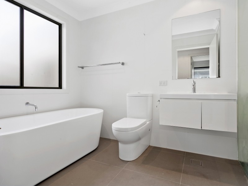 14A Air Avenue, Bulli NSW 2516