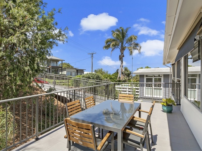 25 Armagh Parade, Thirroul NSW 2515