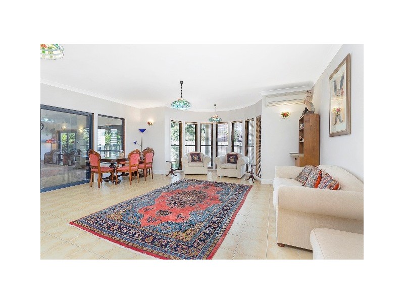 8 Squires Crescent, Coledale NSW 2515