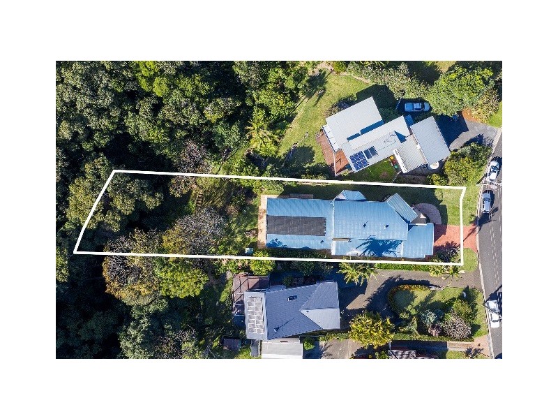 8 Squires Crescent, Coledale NSW 2515