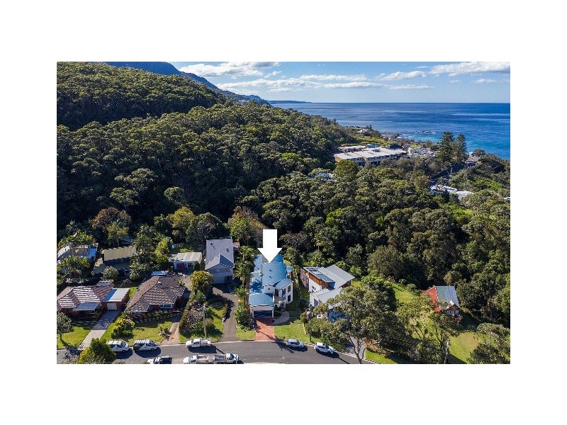 8 Squires Crescent, Coledale NSW 2515