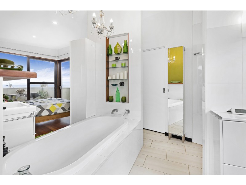 2 Coledale Avenue, Coledale NSW 2515