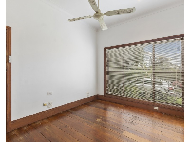 36 Campbell Street, Woonona NSW 2517