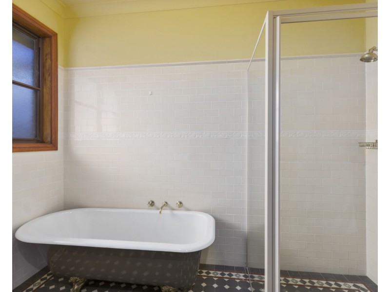 36 Campbell Street, Woonona NSW 2517