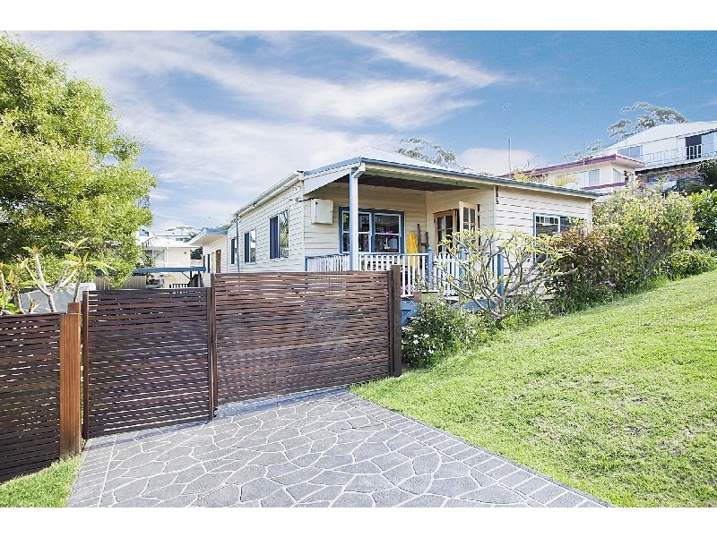 13 Park Street, Coledale NSW 2515