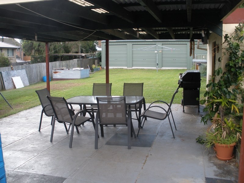 9 Gwyther Avenue, Bulli NSW 2516