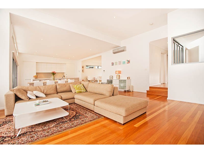 7 Weaver Terrace, Bulli NSW 2516