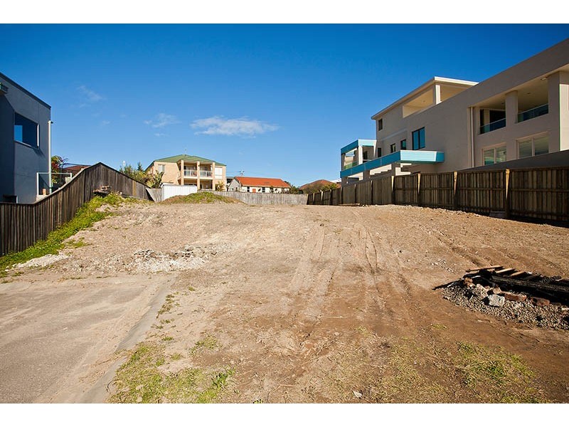 11 Weaver Terrace, Bulli NSW 2516