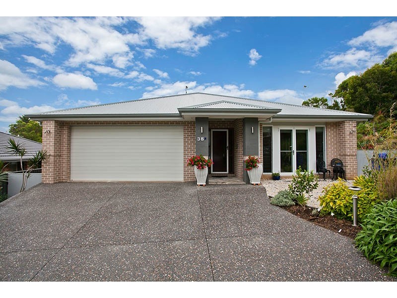 38B Lawrence Hargrave Drive, Austinmer NSW 2515