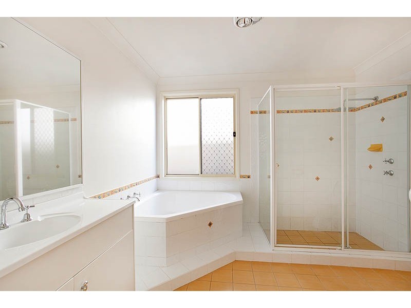 3 Henry Fry Place, Woonona NSW 2517