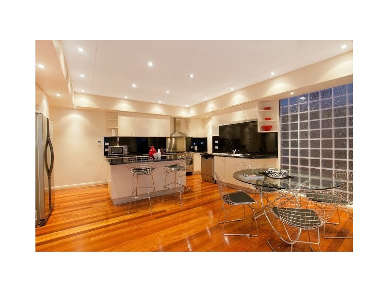 2J Mountain Road, Austinmer NSW 2515