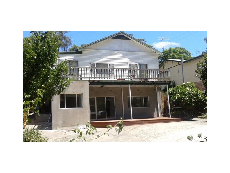 9 Pass Avenue, Thirroul NSW 2515