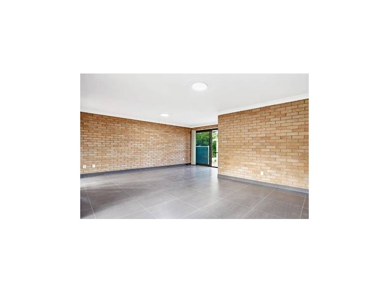 4/11 Cochrane Road, Thirroul NSW 2515