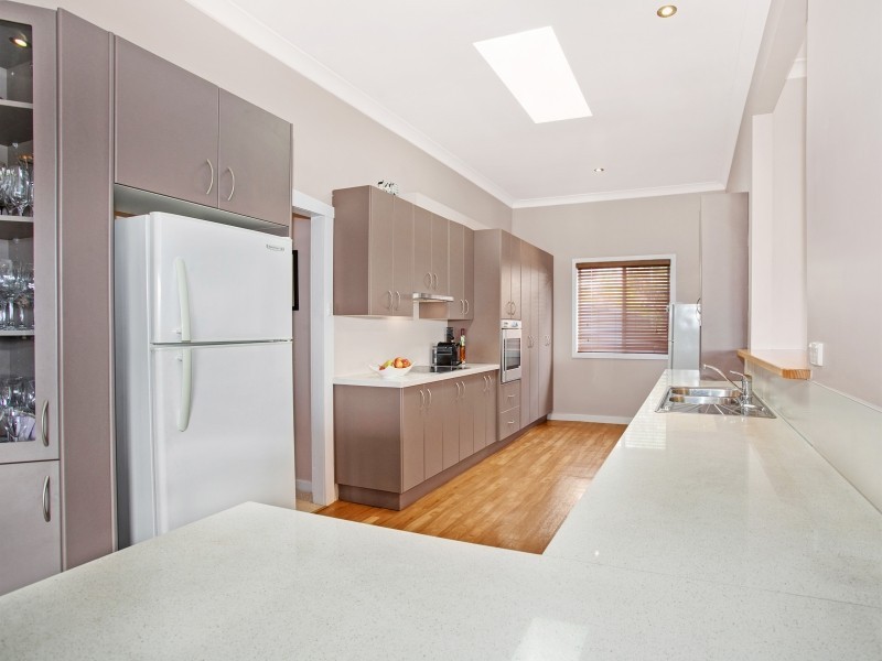 30 Farrell Road, Bulli NSW 2516