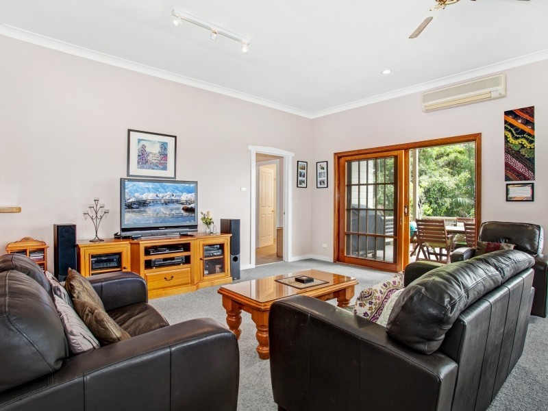 30 Farrell Road, Bulli NSW 2516