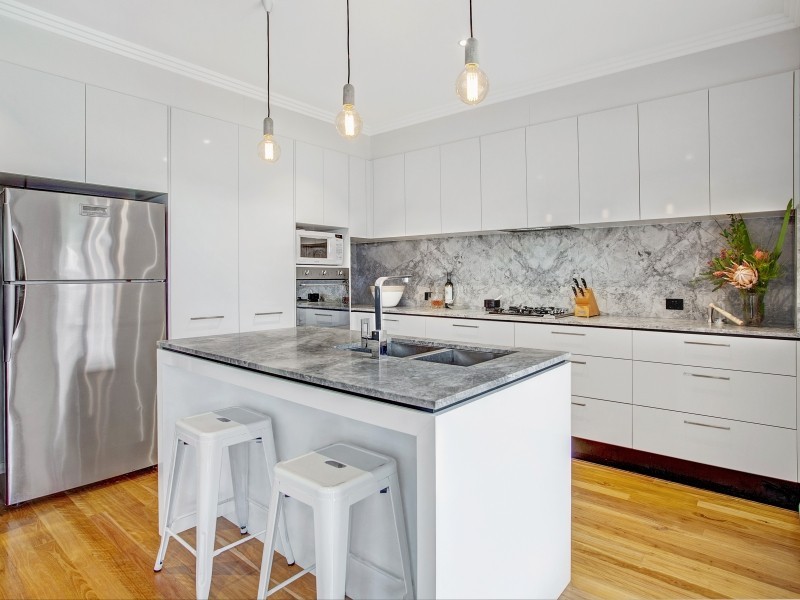 29 KILNCAR CRESCENT, Thirroul NSW 2515