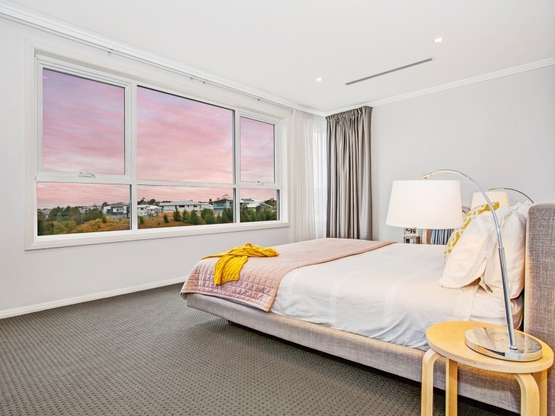 29 KILNCAR CRESCENT, Thirroul NSW 2515