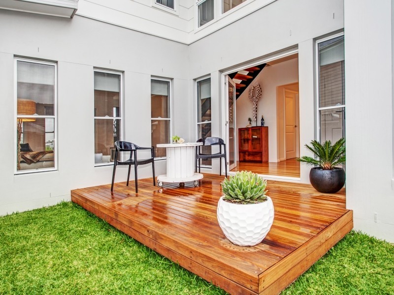 29 KILNCAR CRESCENT, Thirroul NSW 2515