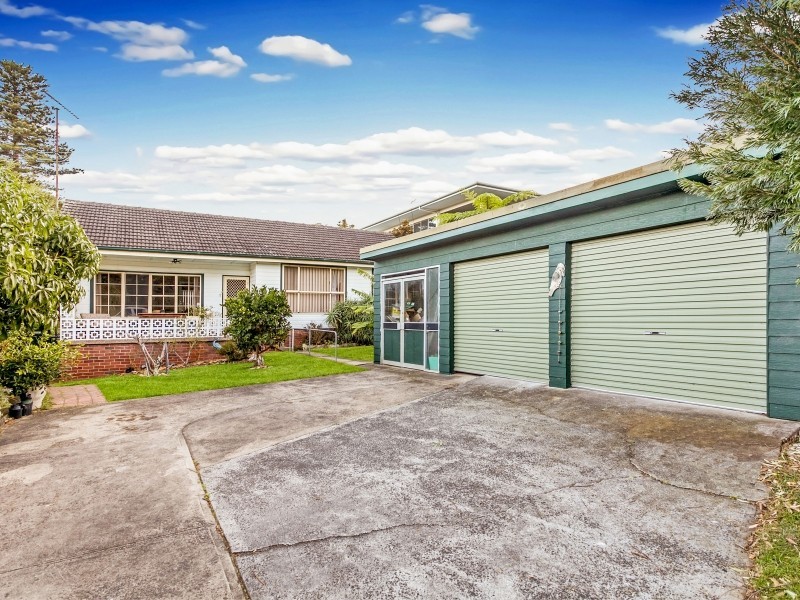 22 and 22a Austinmer Street, Austinmer NSW 2515