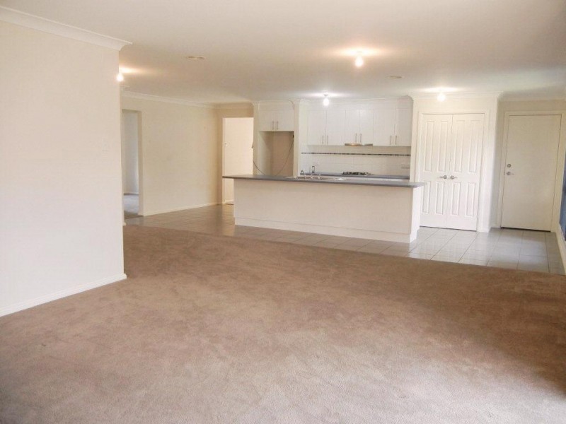 16 Winter Street, Orange NSW 2800