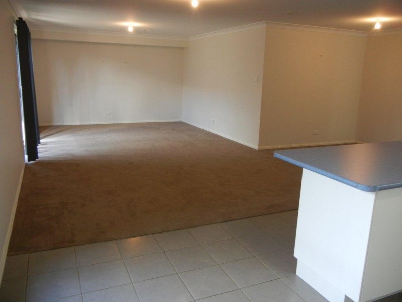 16 Winter Street, Orange NSW 2800