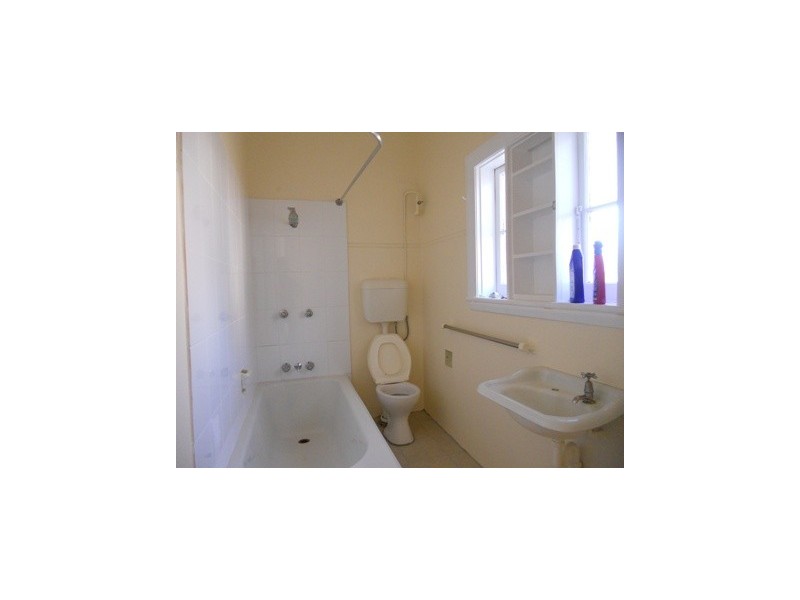 30a Sampson Street, Orange NSW 2800