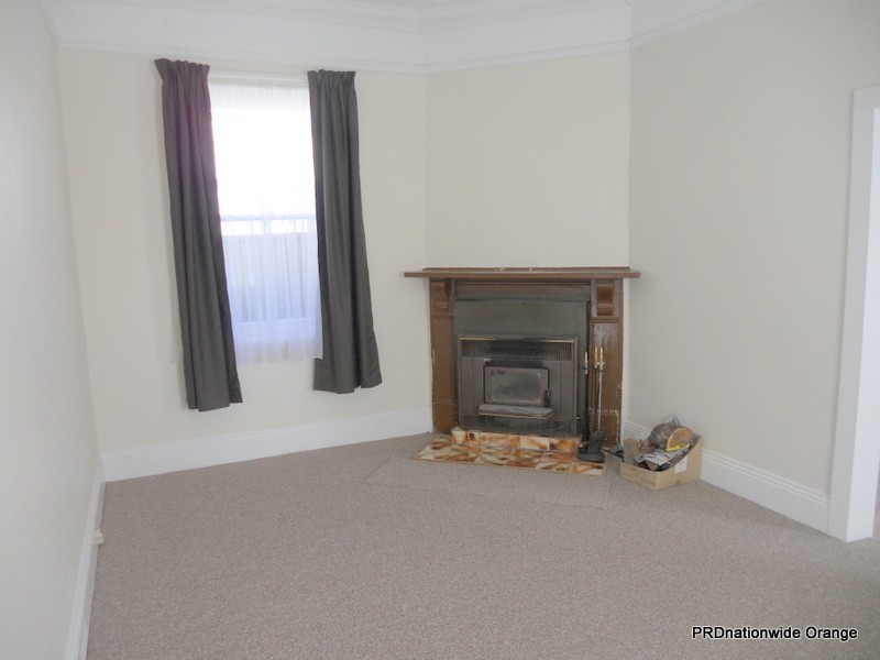 107 Autumn Street, Orange NSW 2800