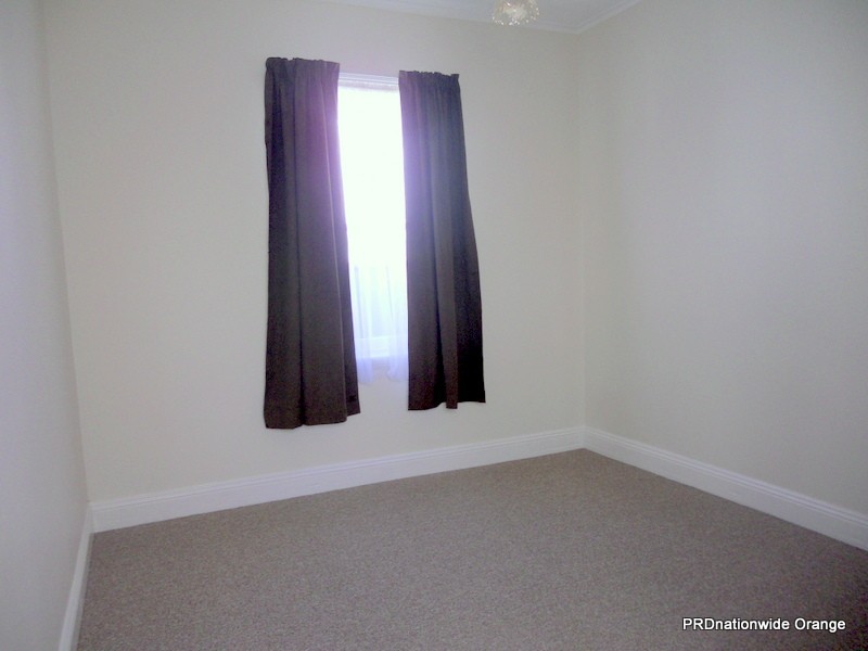 107 Autumn Street, Orange NSW 2800