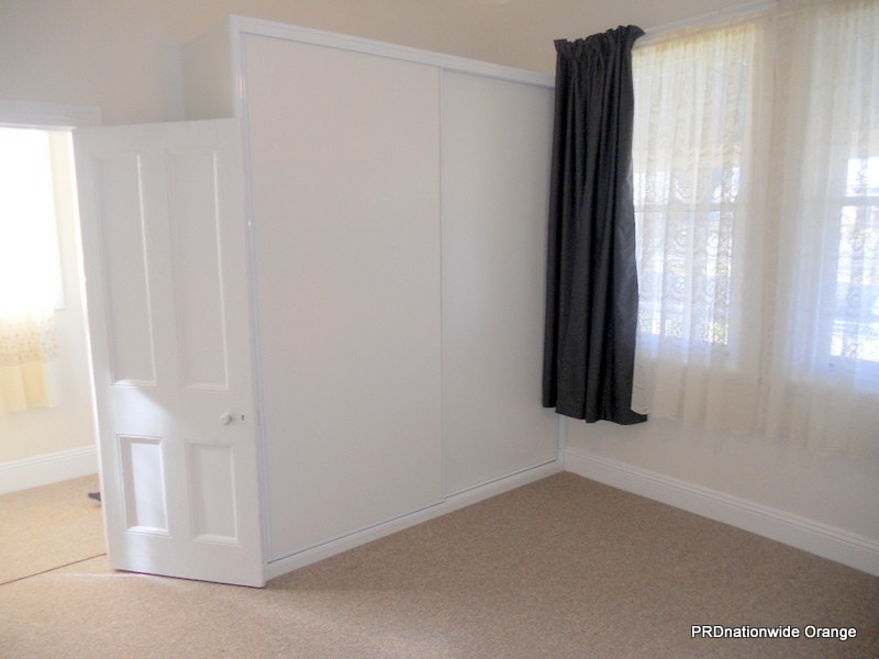 107 Autumn Street, Orange NSW 2800