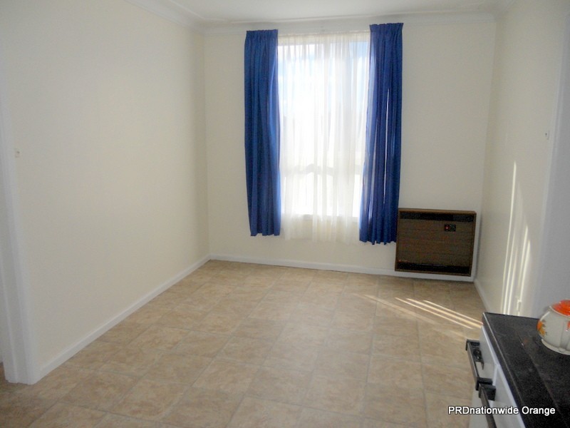 107 Autumn Street, Orange NSW 2800