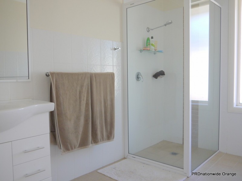 5 Fahy Crescent, Orange NSW 2800