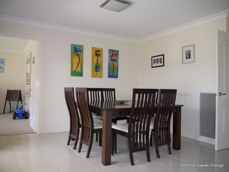 5 Fahy Crescent, Orange NSW 2800